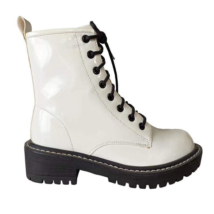 Quelle est la différence entre les bottes Knight et les bottes Martin